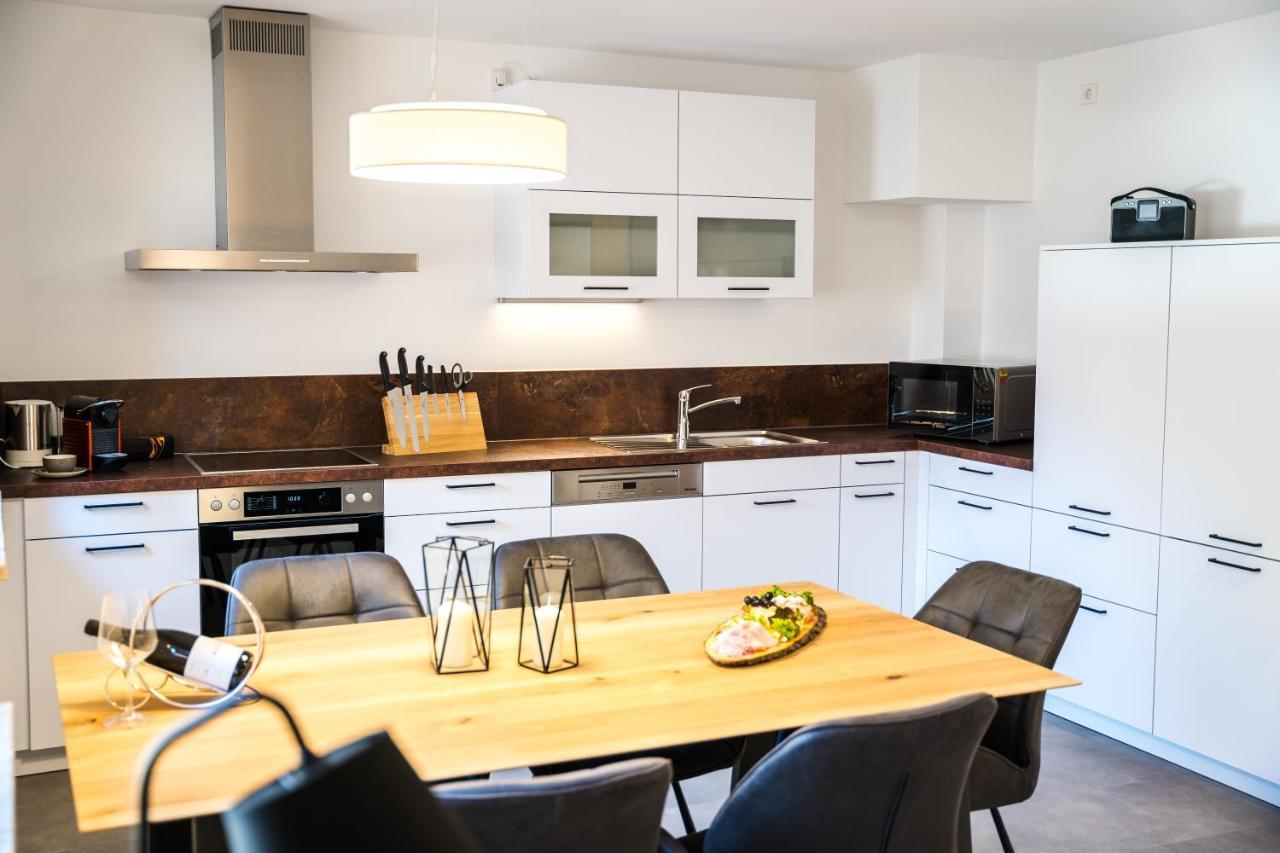 4 Apartments Im Hof By Gasthof Linde Албщат Екстериор снимка