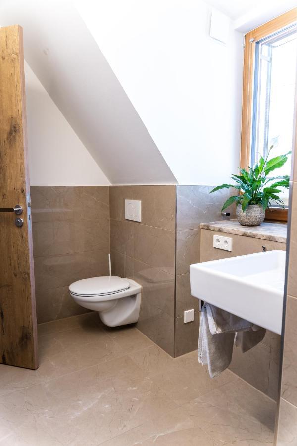 4 Apartments Im Hof By Gasthof Linde Албщат Екстериор снимка